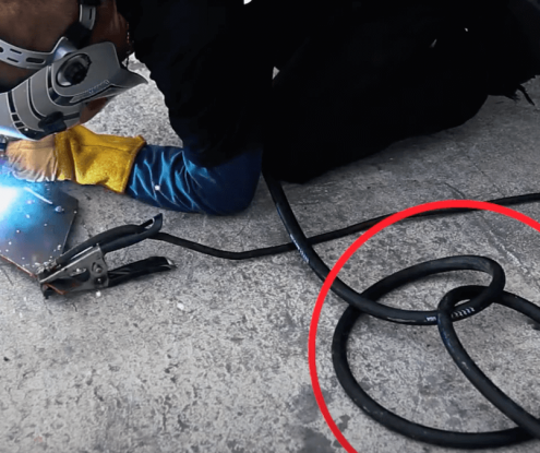 cable-twisting Lightning MIG Gun Cable is Kink Resistant